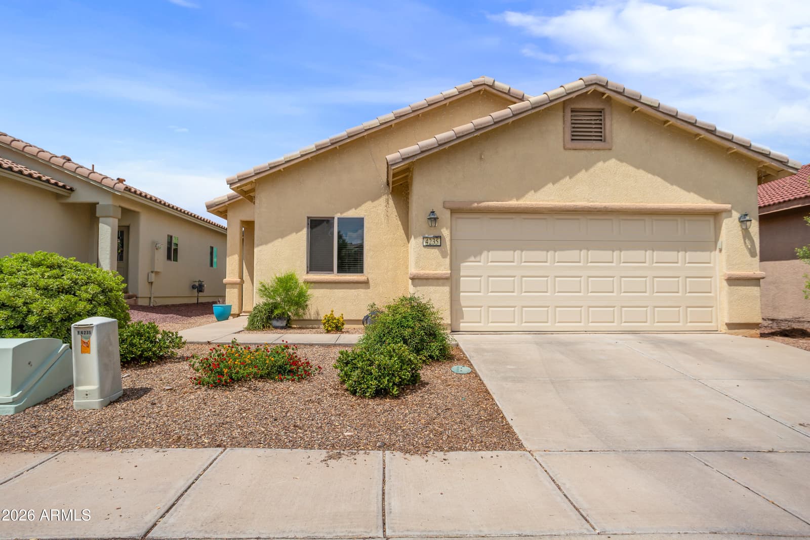 4235 Big Bend Street, Sierra Vista, AZ 85650 — photo 1 of 32