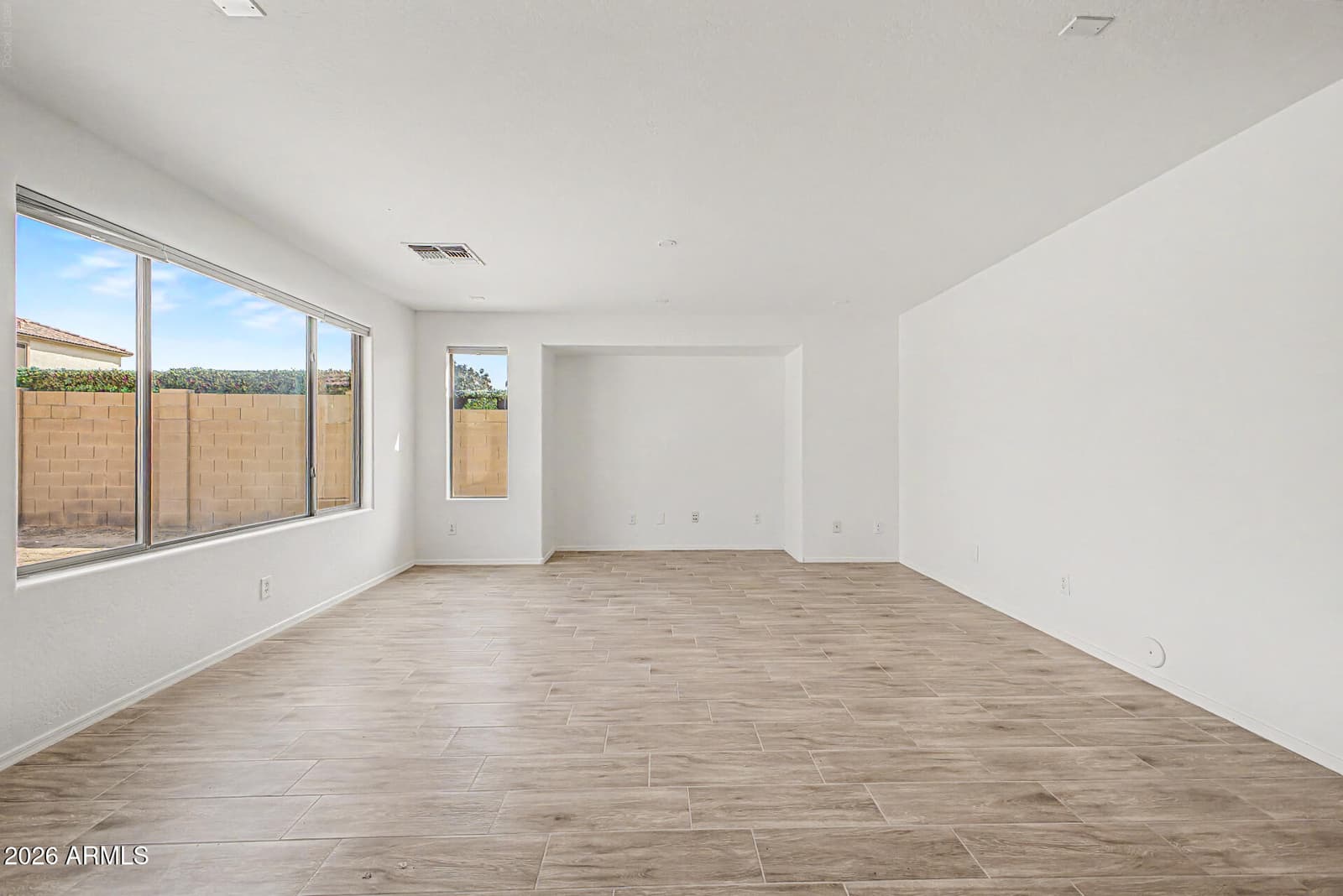 3942 E Maplewood Street, Gilbert, AZ 85297 — photo 11 of 43