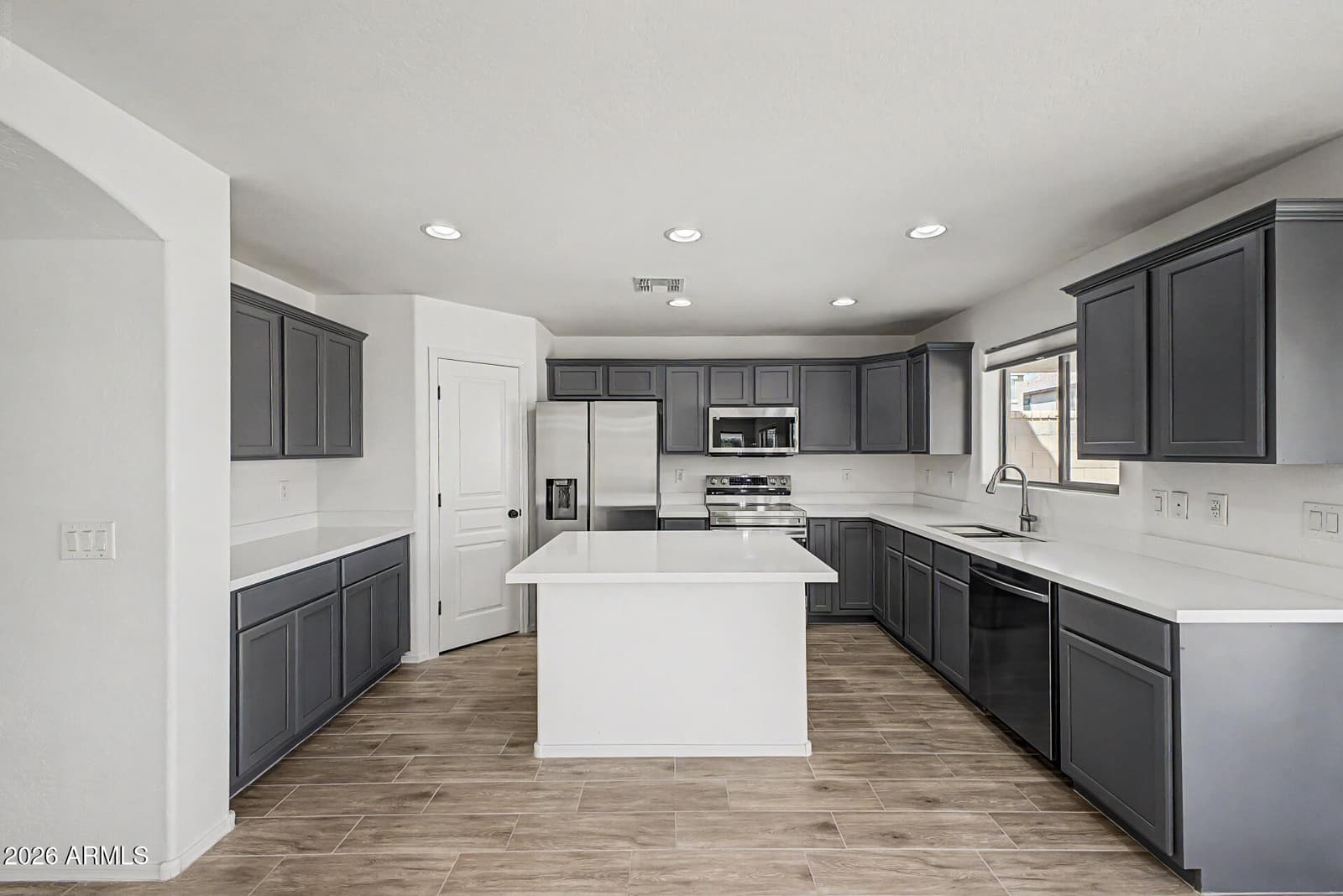 3942 E Maplewood Street, Gilbert, AZ 85297 — photo 12 of 43