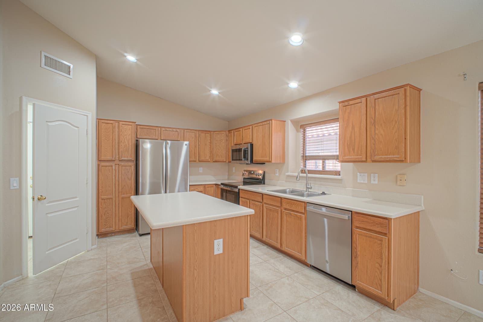 43415 W Sunland Drive, Maricopa, AZ 85138 — photo 13 of 58