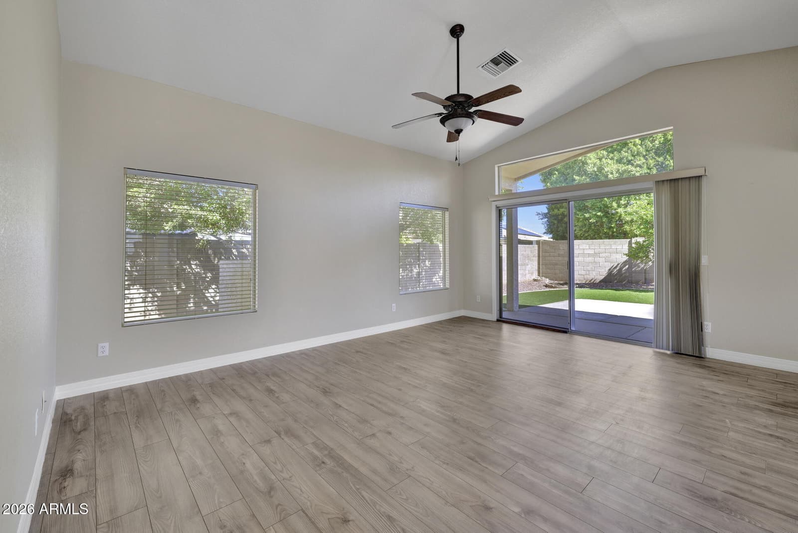 10722 W Irma Lane, Peoria, AZ 85373 — photo 7 of 33