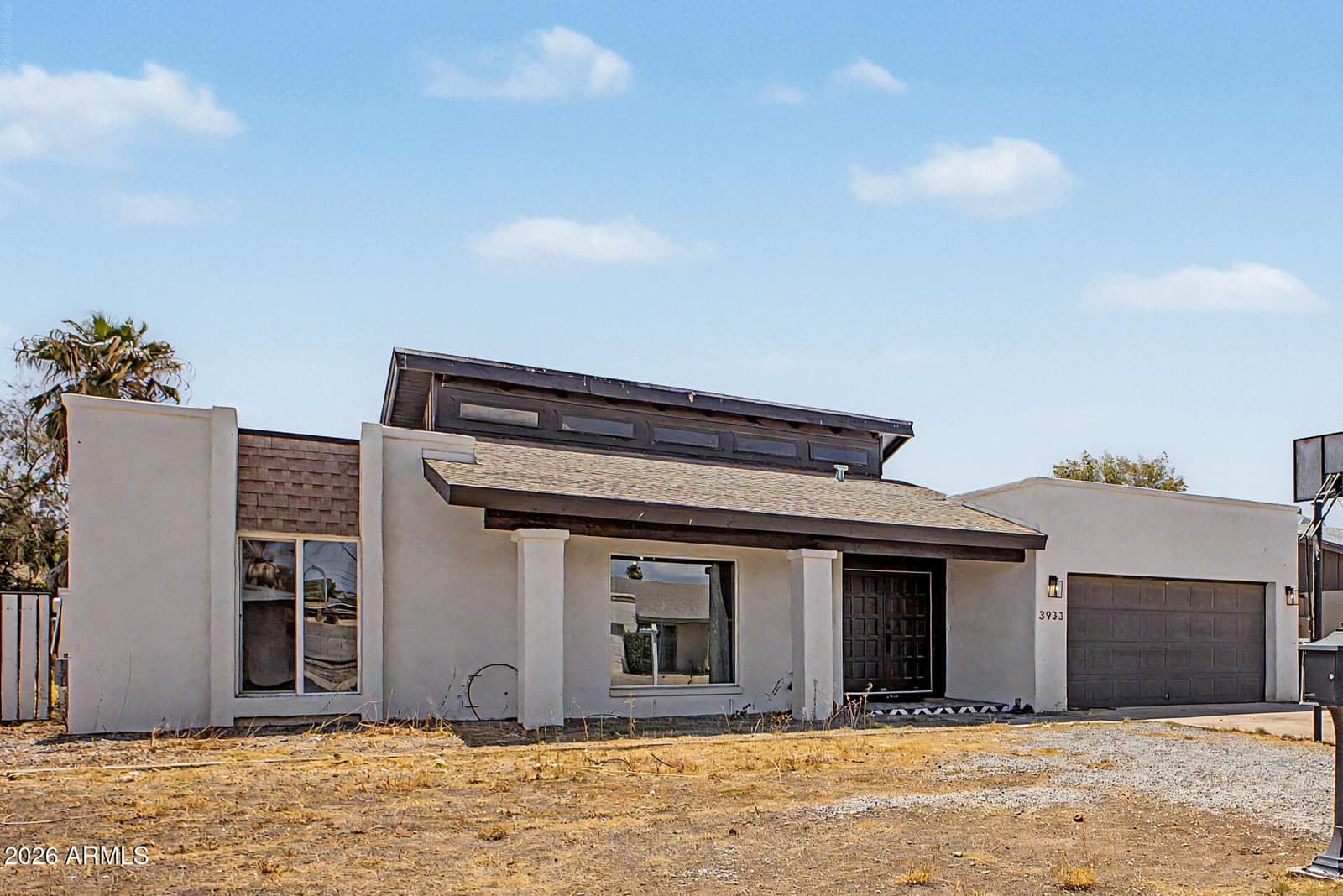 3933 W SHARON Avenue, Phoenix, AZ 85029