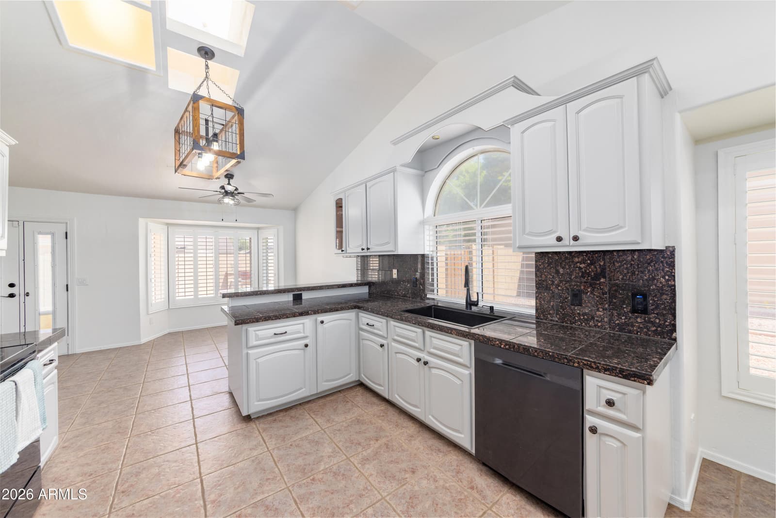 6108 W Shangri La Road W, Glendale, AZ 85304 — photo 11 of 30