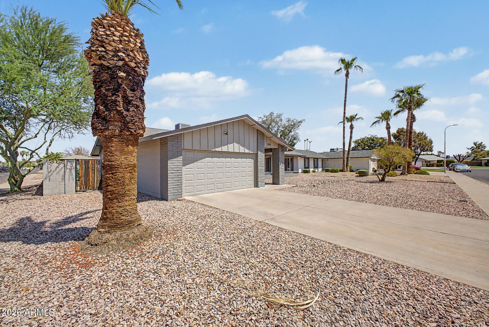1304 E Dunbar Drive, Tempe, AZ 85282 — photo 2 of 26