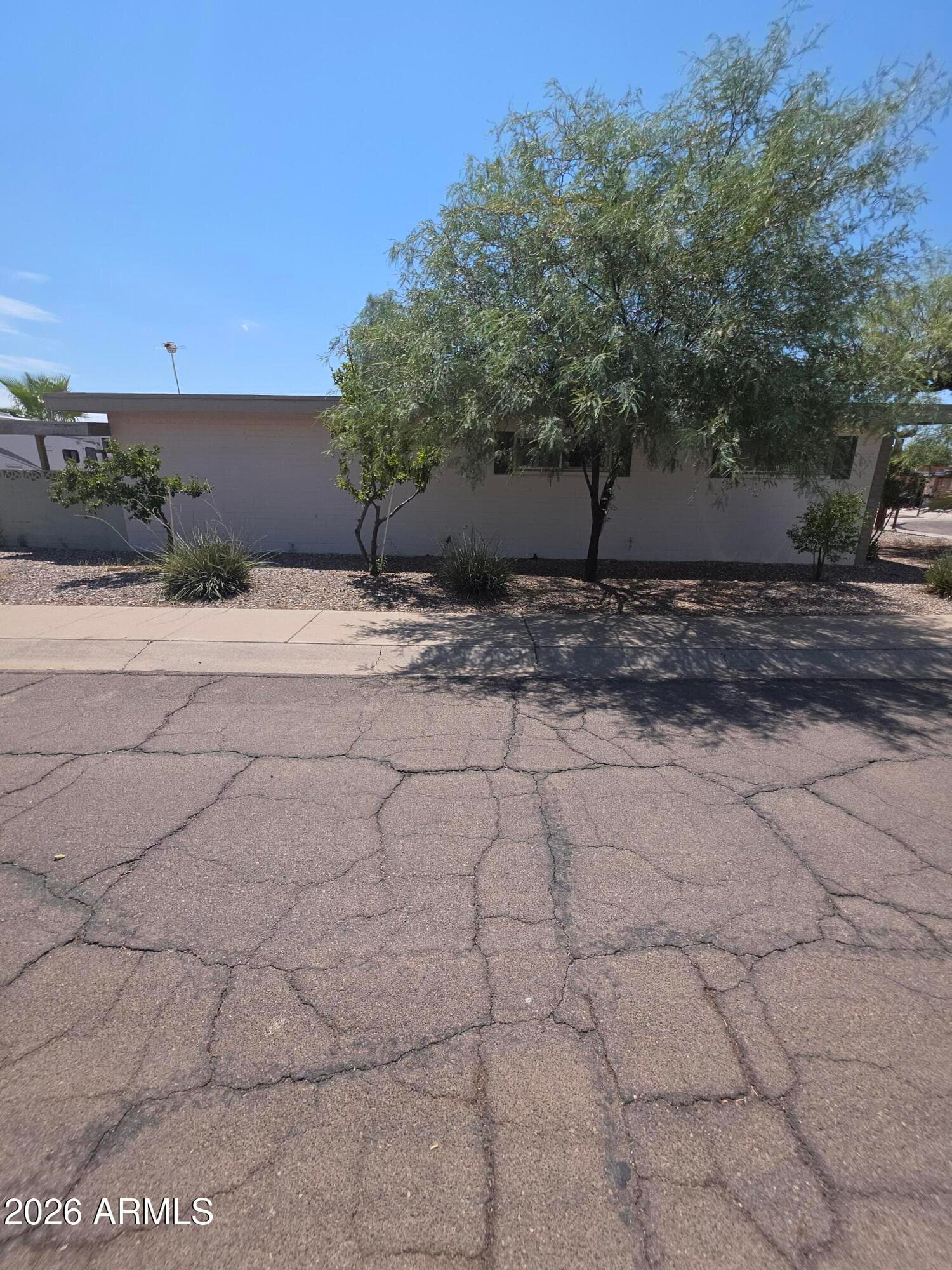 725 E Brenda Drive, Casa Grande, AZ 85122 — photo 1 of 50