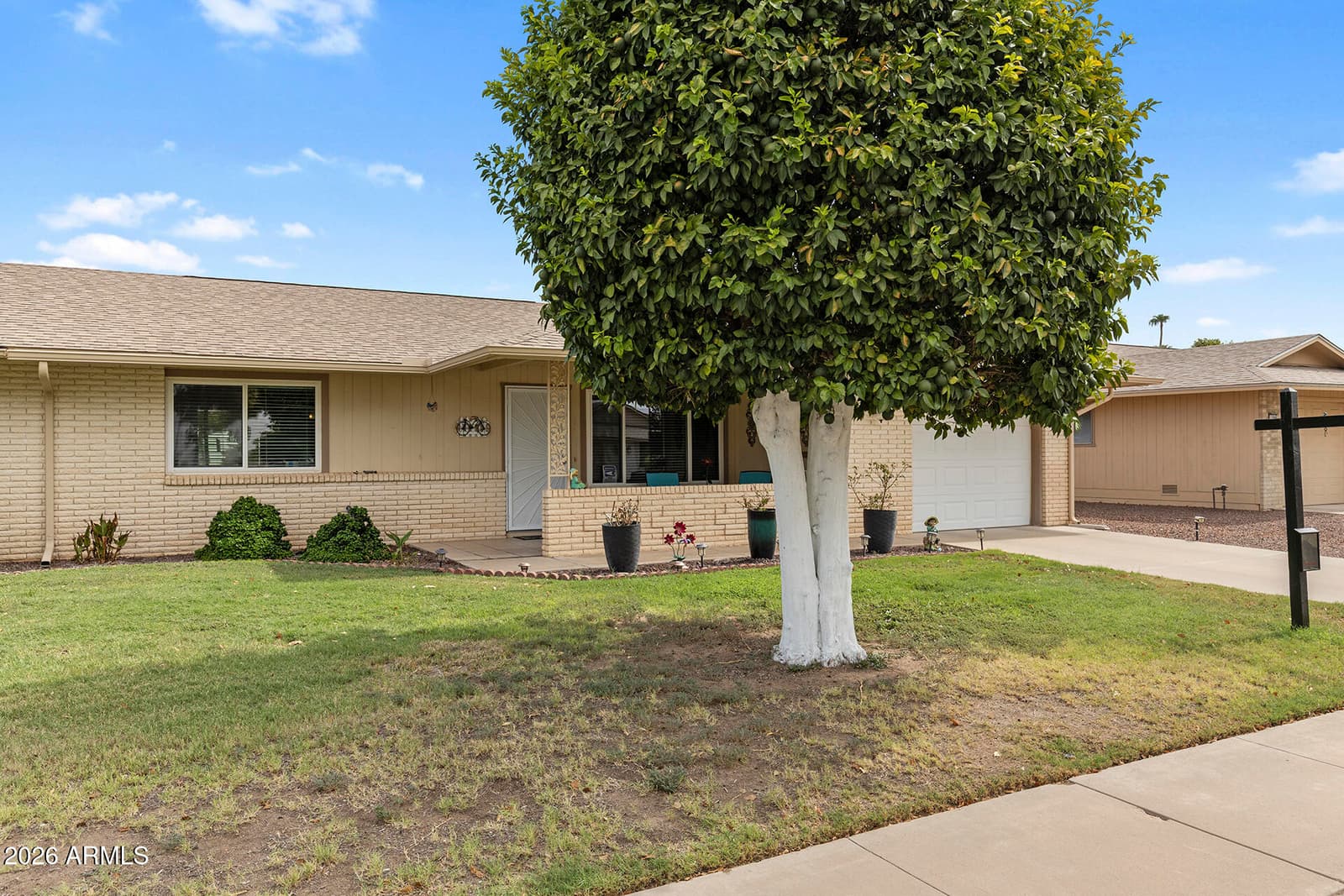 11050 W Tonada Drive W, Sun City, AZ 85351 — photo 8 of 44