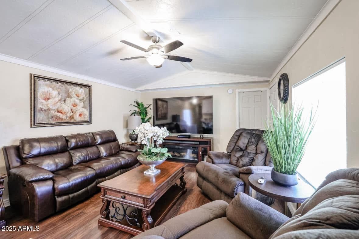 12727 W Glendale Avenue 106, Glendale, AZ 85307 — photo 5 of 14