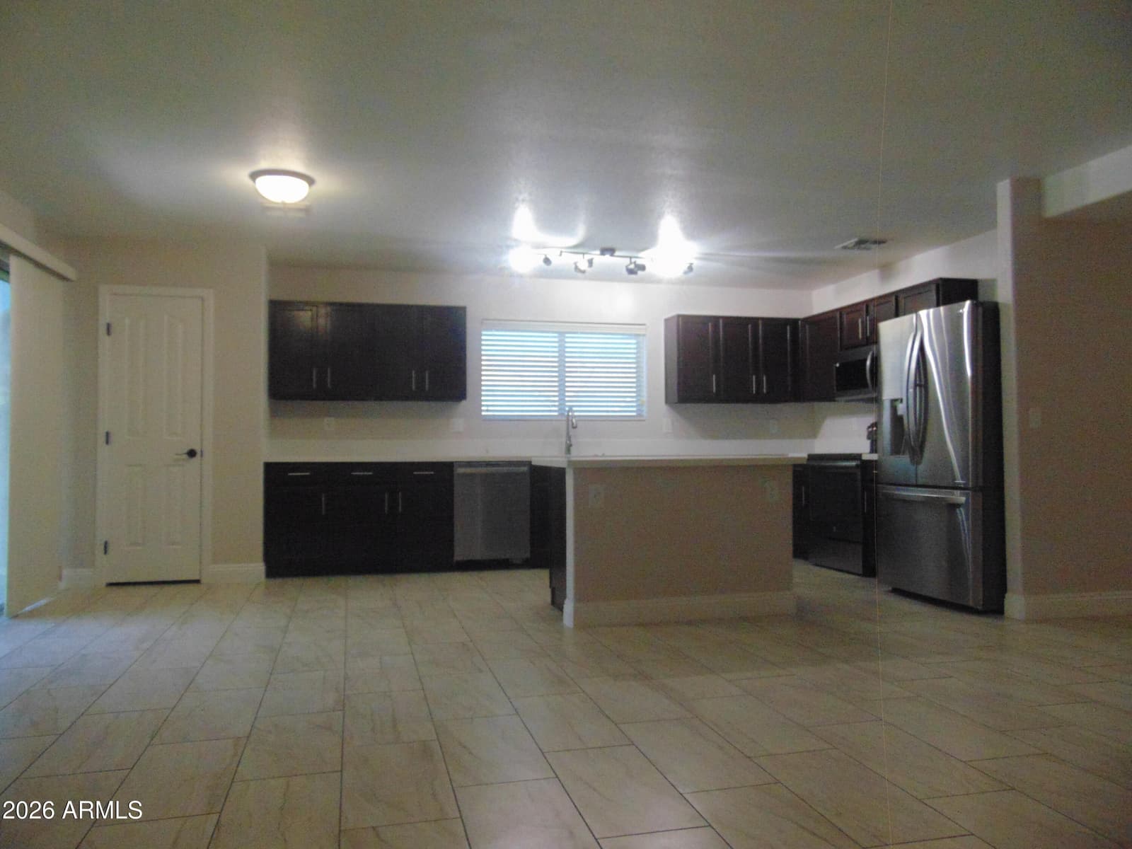 6672 S Vernon Drive, Chandler, AZ 85249 — photo 9 of 31