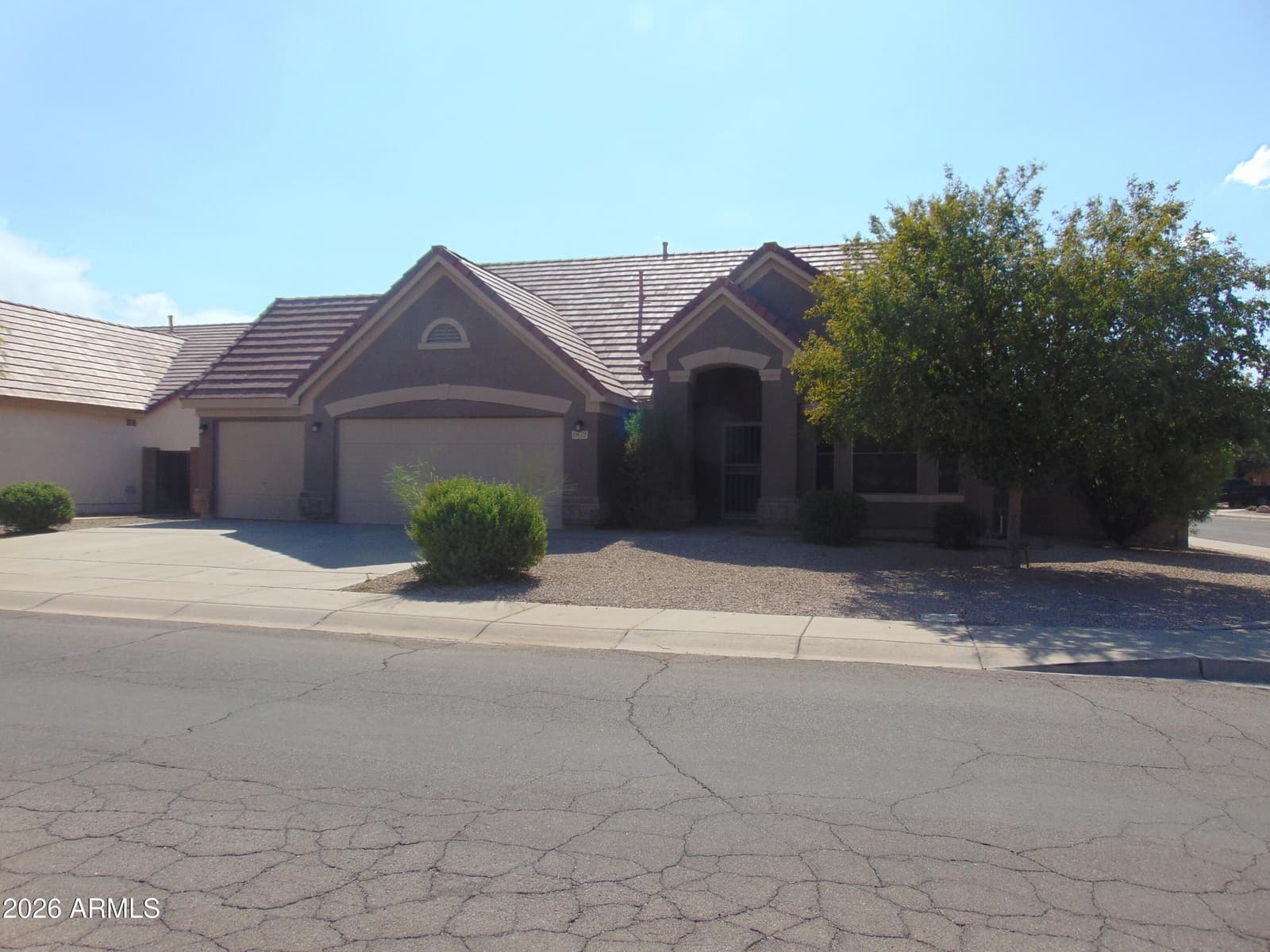 6672 S Vernon Drive, Chandler, AZ 85249 — photo 1 of 31