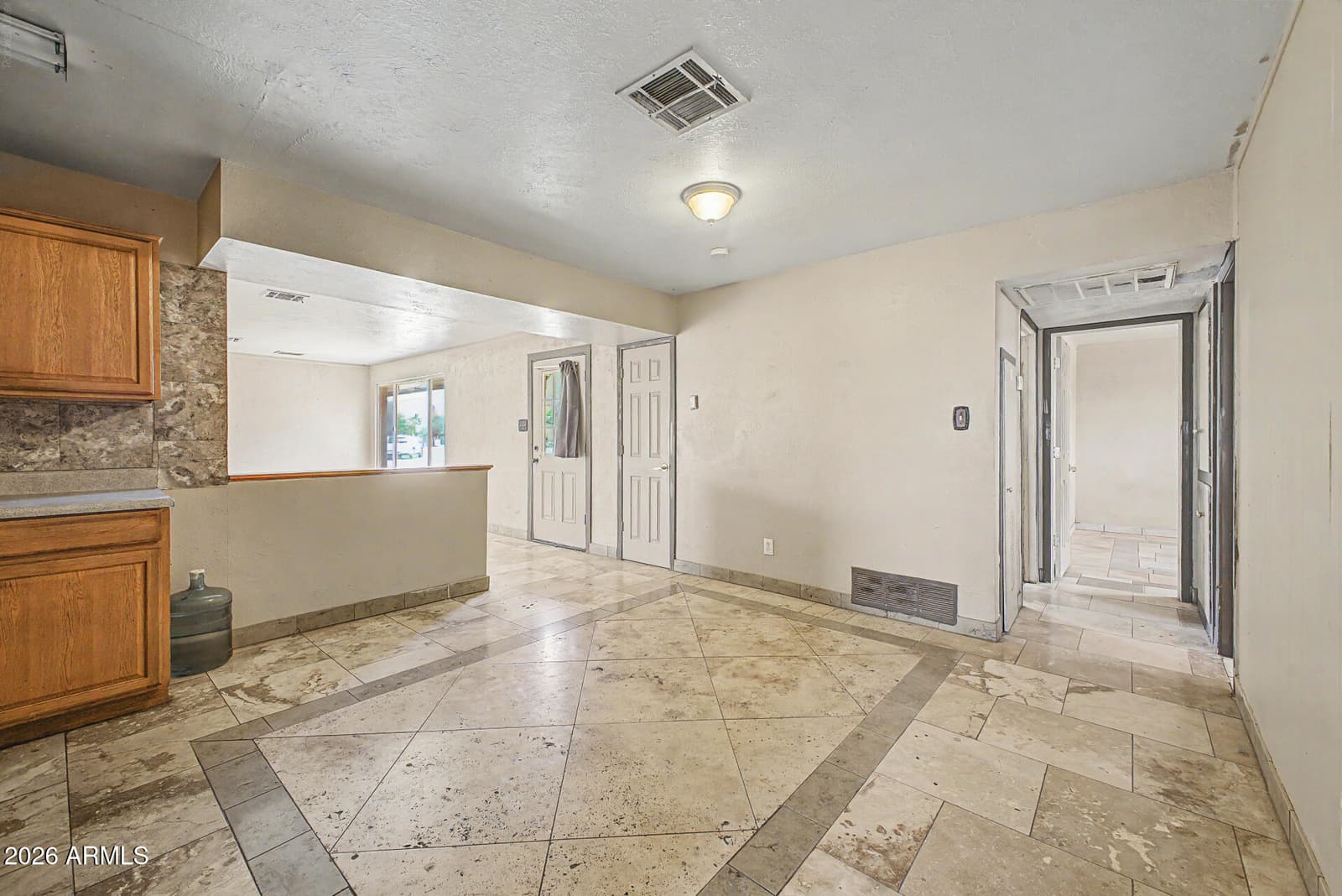 4146 N 56th Drive, Phoenix, AZ 85031 — photo 4 of 23