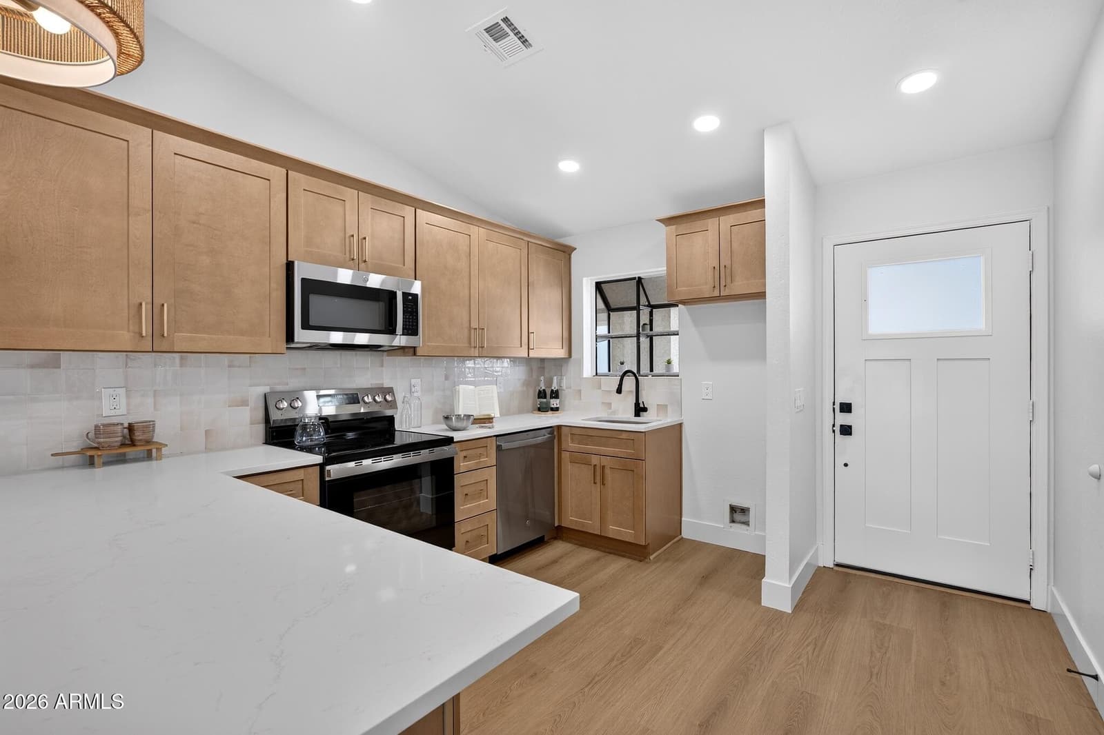 1500 N Sunview Parkway 19, Gilbert, AZ 85234 — photo 3 of 22