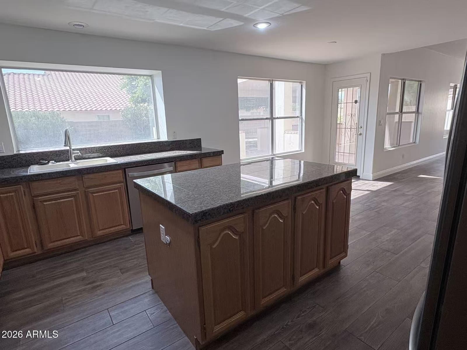 402 N Rita Lane, Chandler, AZ 85226 — photo 8 of 37