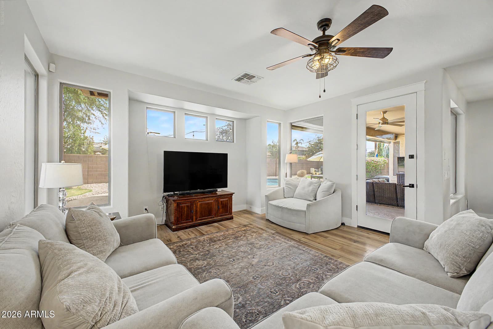 3911 E Jaguar Avenue, Gilbert, AZ 85298 — photo 13 of 91