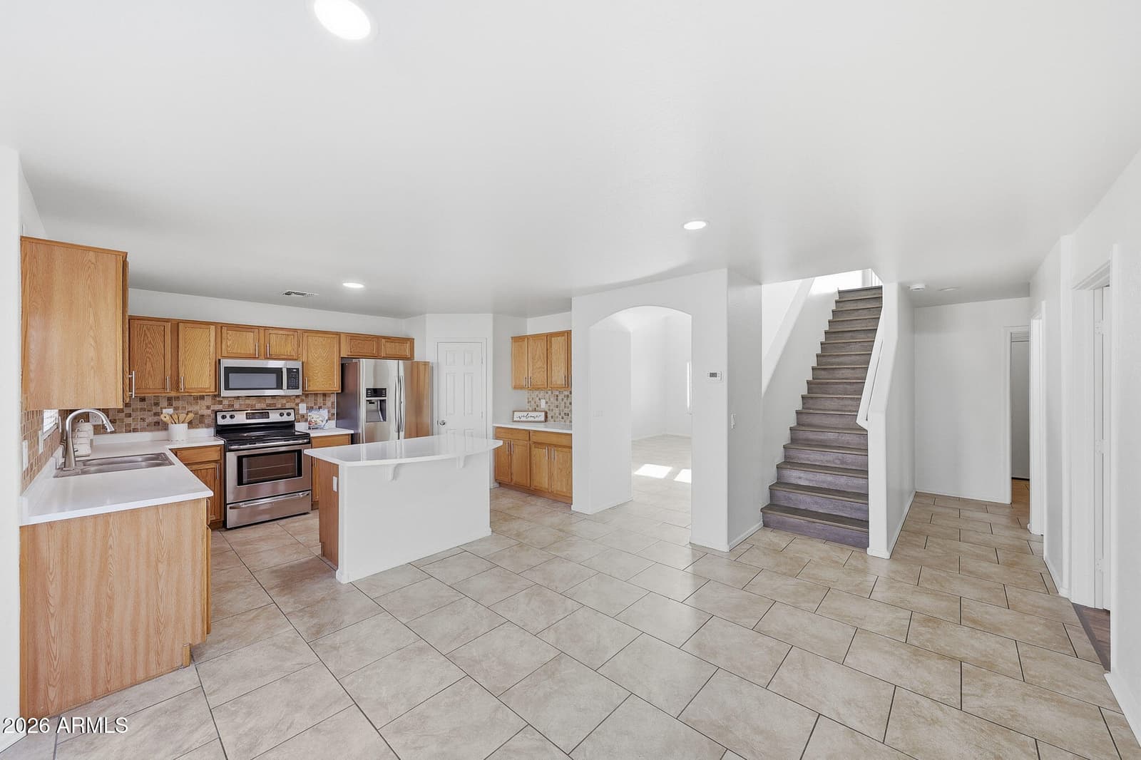 5715 S 17th Avenue, Phoenix, AZ 85041 — photo 6 of 60