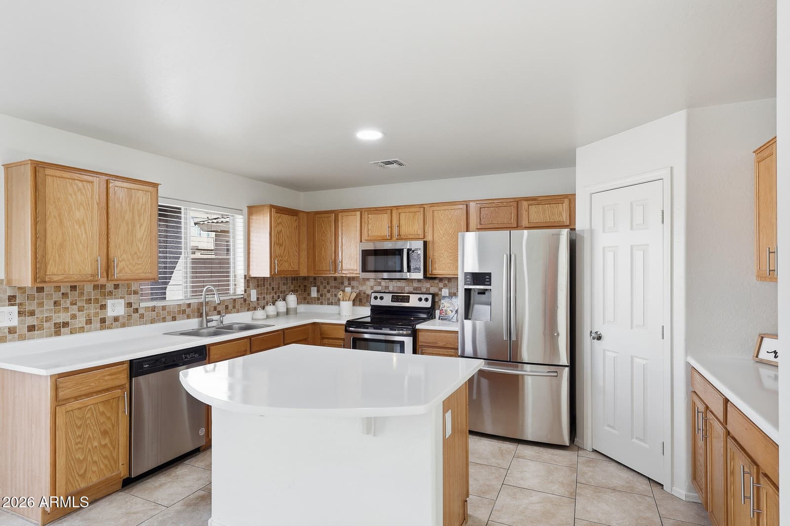 5715 S 17th Avenue, Phoenix, AZ 85041 — photo 10 of 60