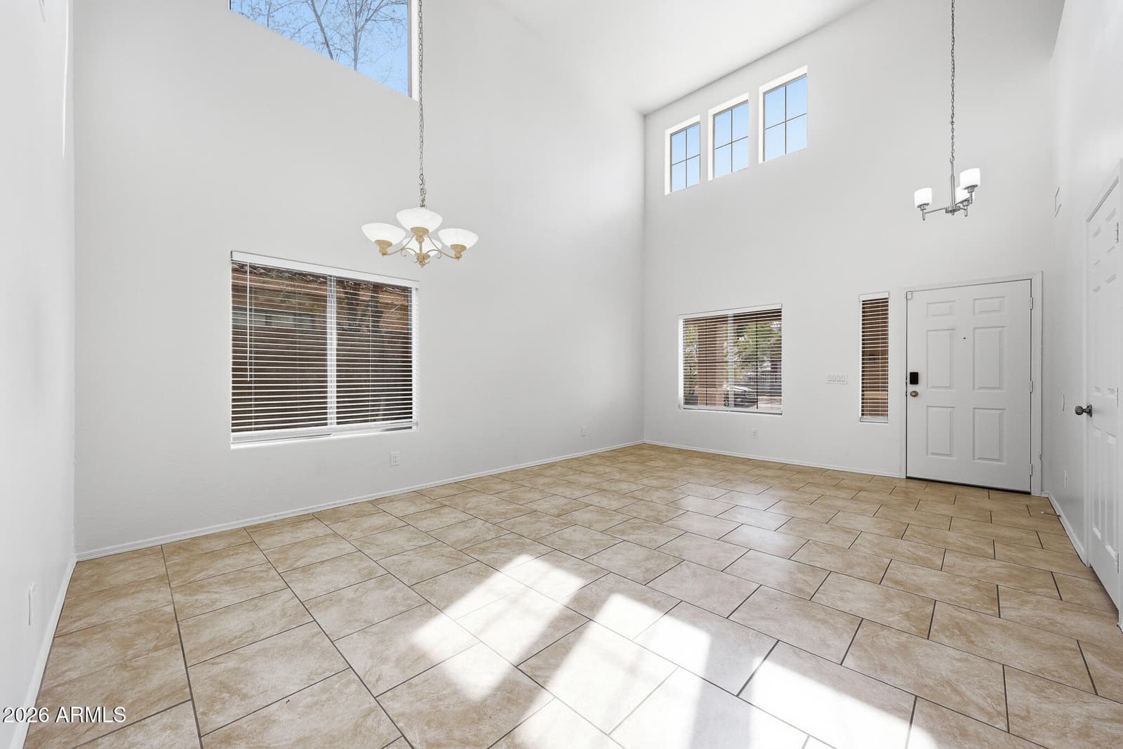 5715 S 17th Avenue, Phoenix, AZ 85041 — photo 2 of 60