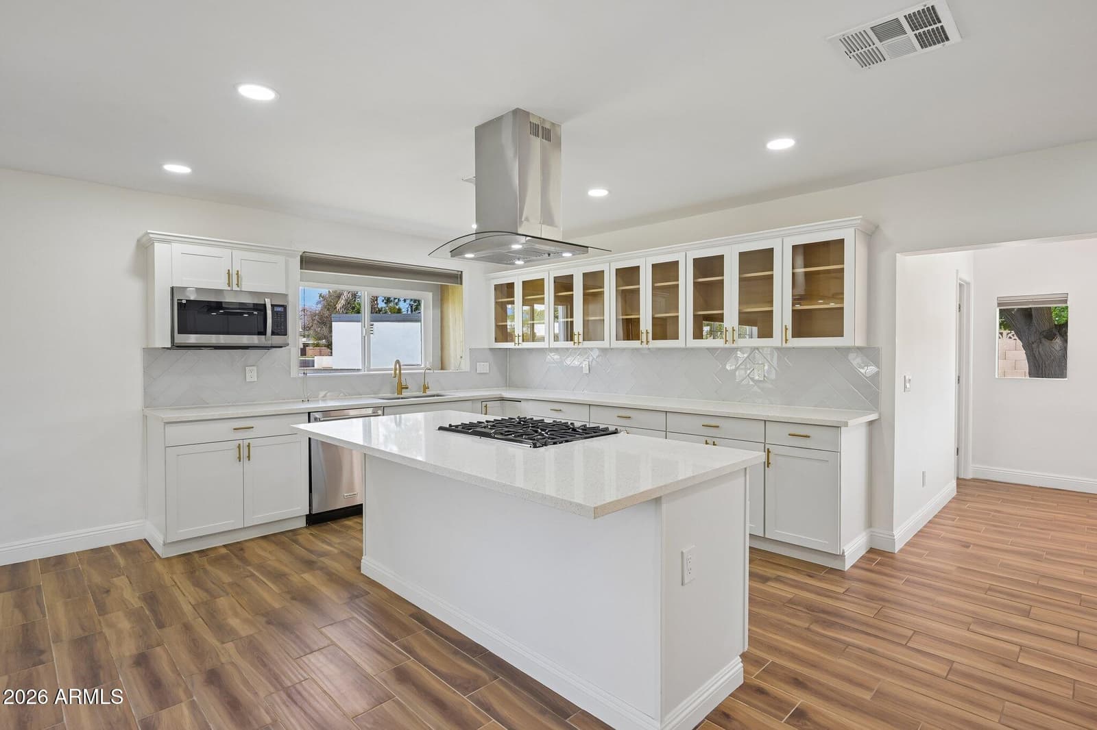 1121 W Bethany Home Road, Phoenix, AZ 85013 — photo 12 of 44