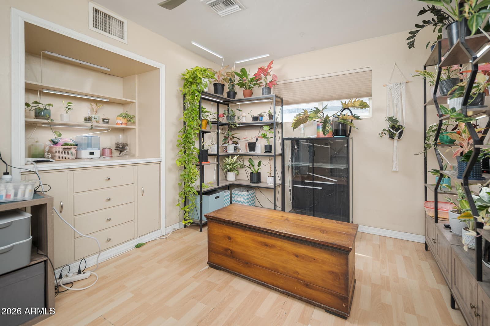 2402 N 36th Place, Phoenix, AZ 85008 — photo 14 of 29
