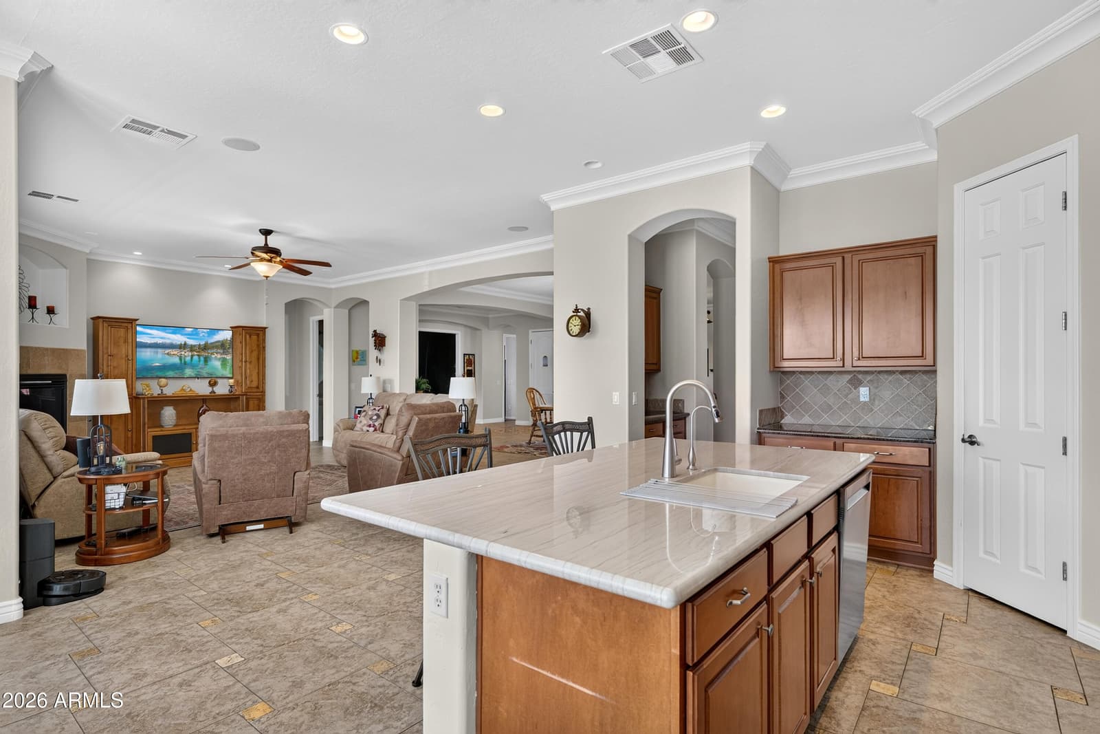 6729 S Banning Street, Gilbert, AZ 85298 — photo 13 of 56