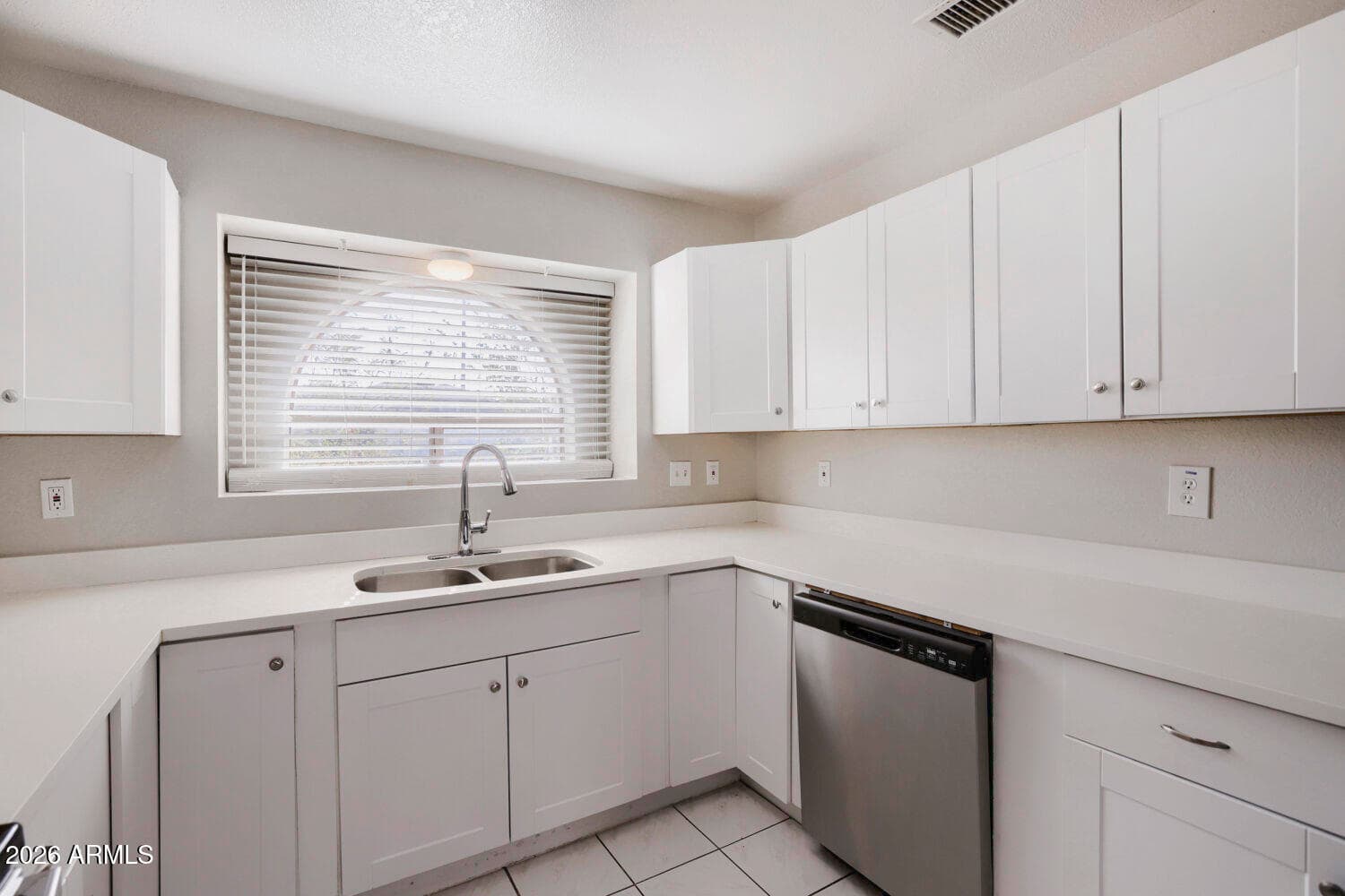 11820 N 75th Drive, Peoria, AZ 85345 — photo 15 of 28