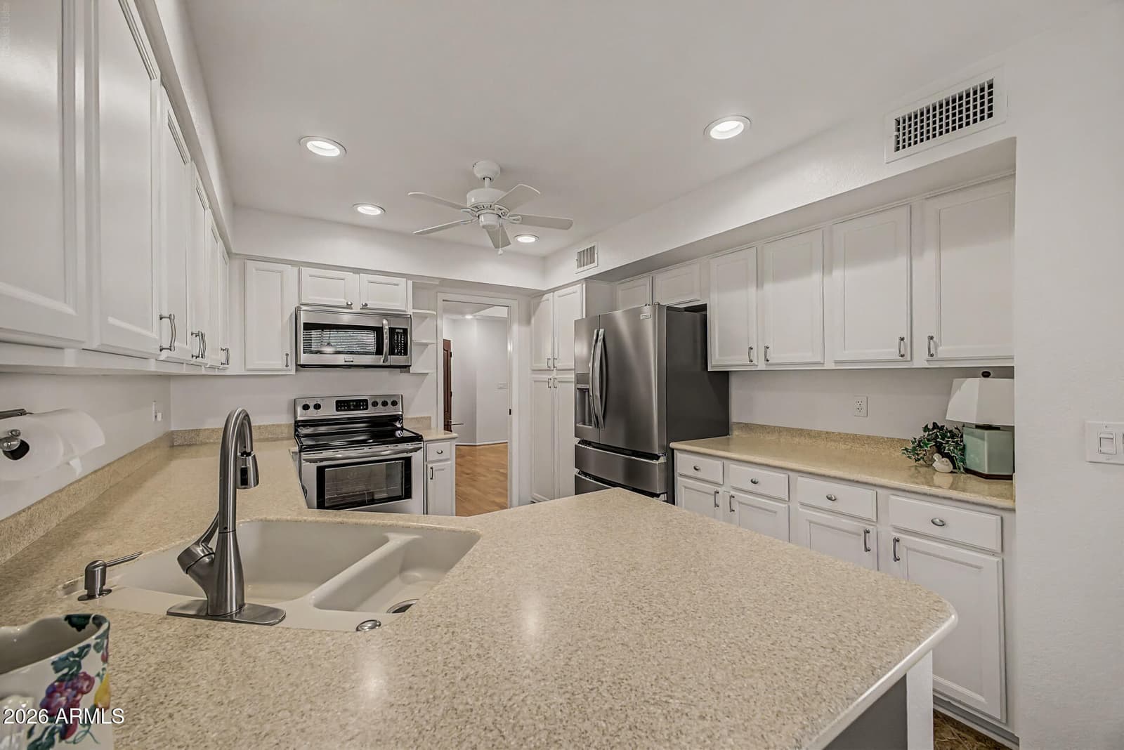 10099 E San Salvador Drive, Scottsdale, AZ 85258 — photo 15 of 48