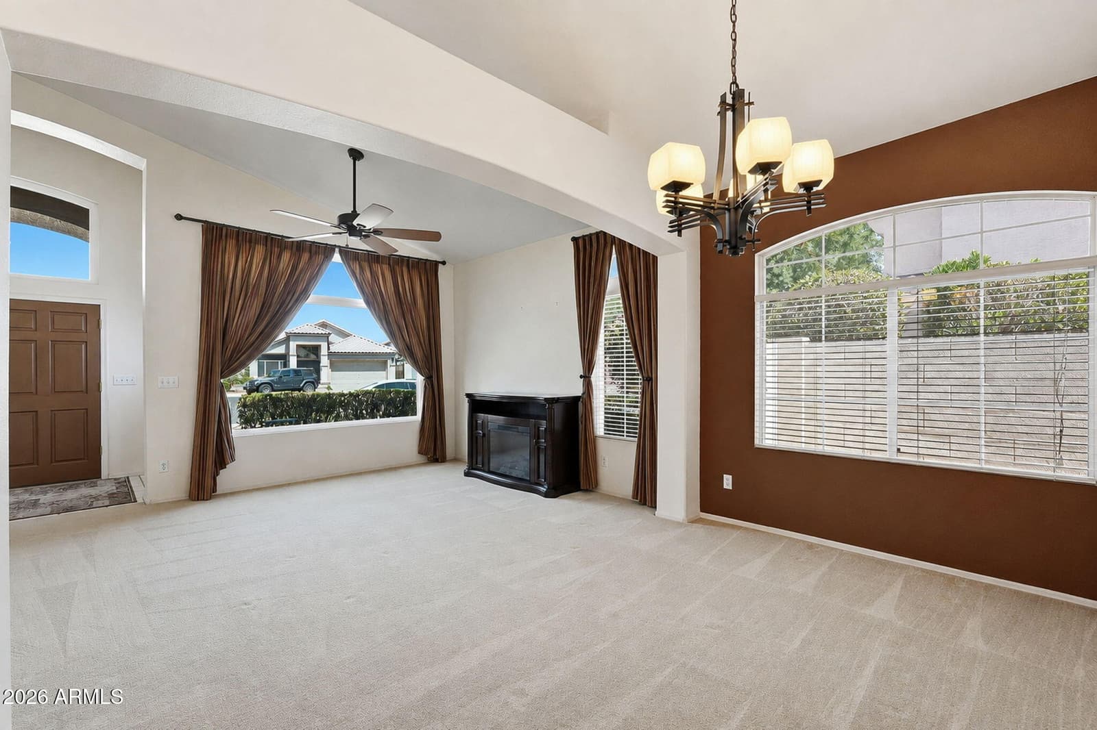 175 W Palomino Drive, Tempe, AZ 85284 — photo 7 of 42