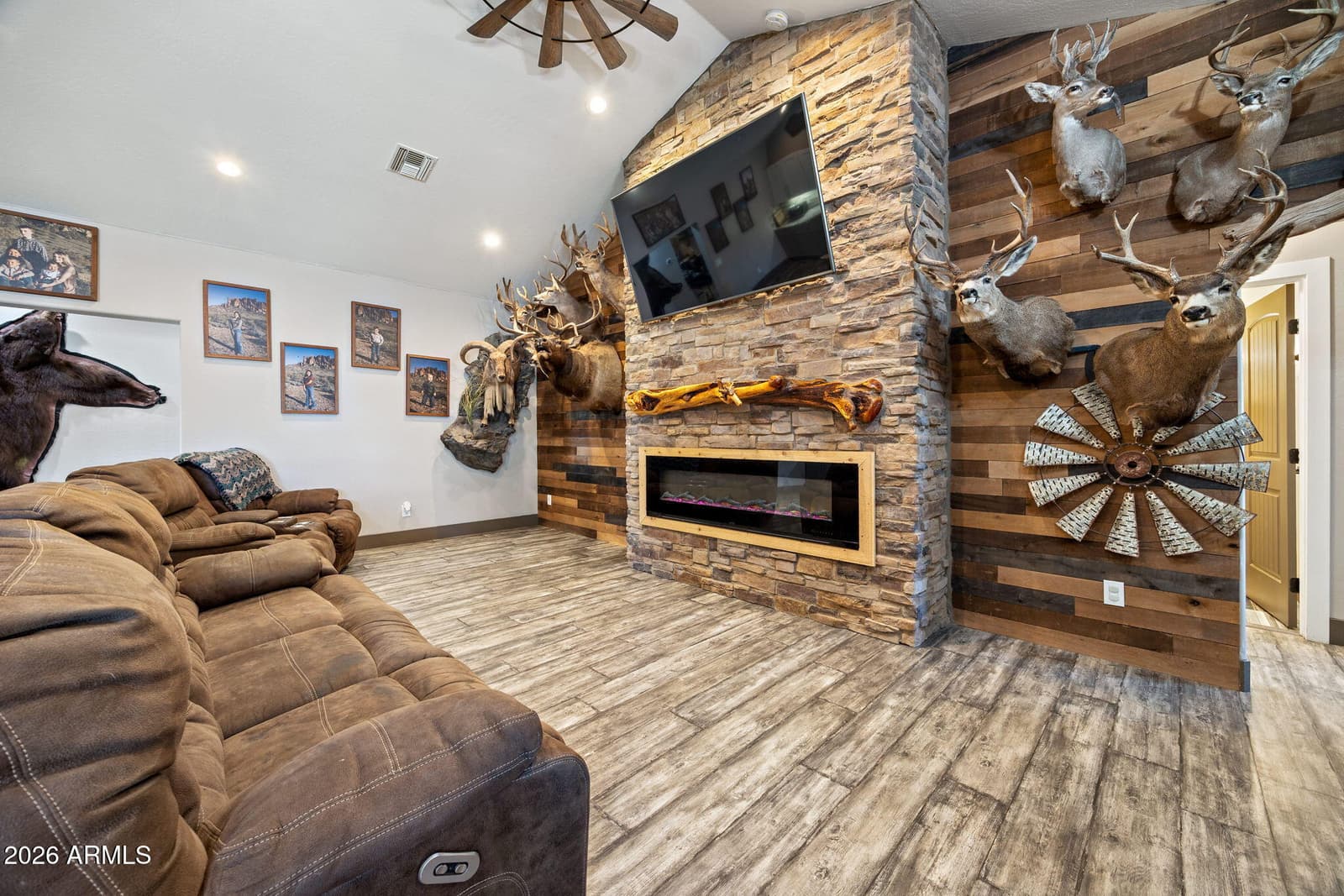 927 W Siesta Drive, Taylor, AZ 85939 — photo 4 of 39