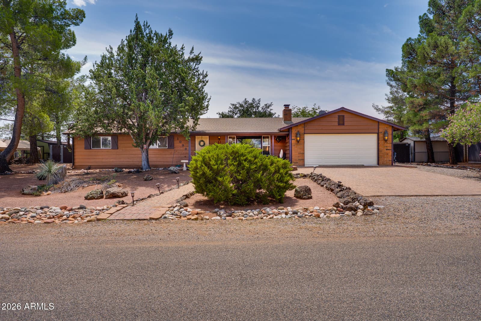 1099 E Meadowlark Lane, Cottonwood, AZ 86326 — photo 1 of 62
