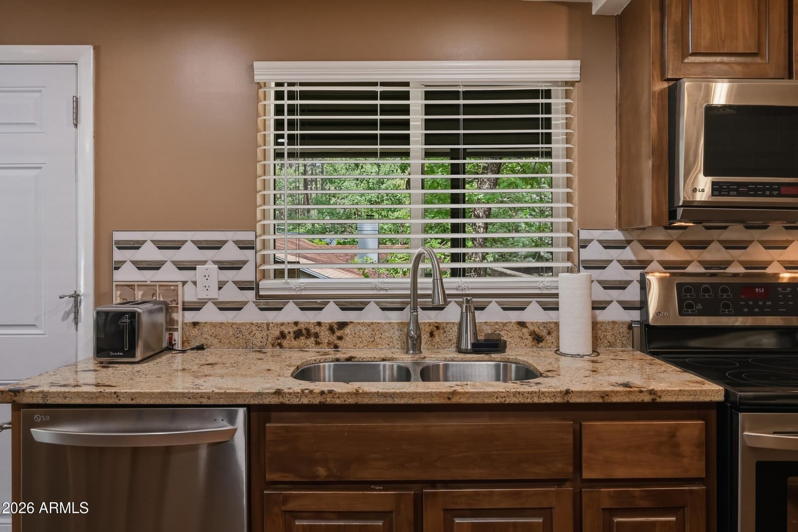 6401 W Randall Drive W, Pine, AZ 85544 — photo 17 of 56