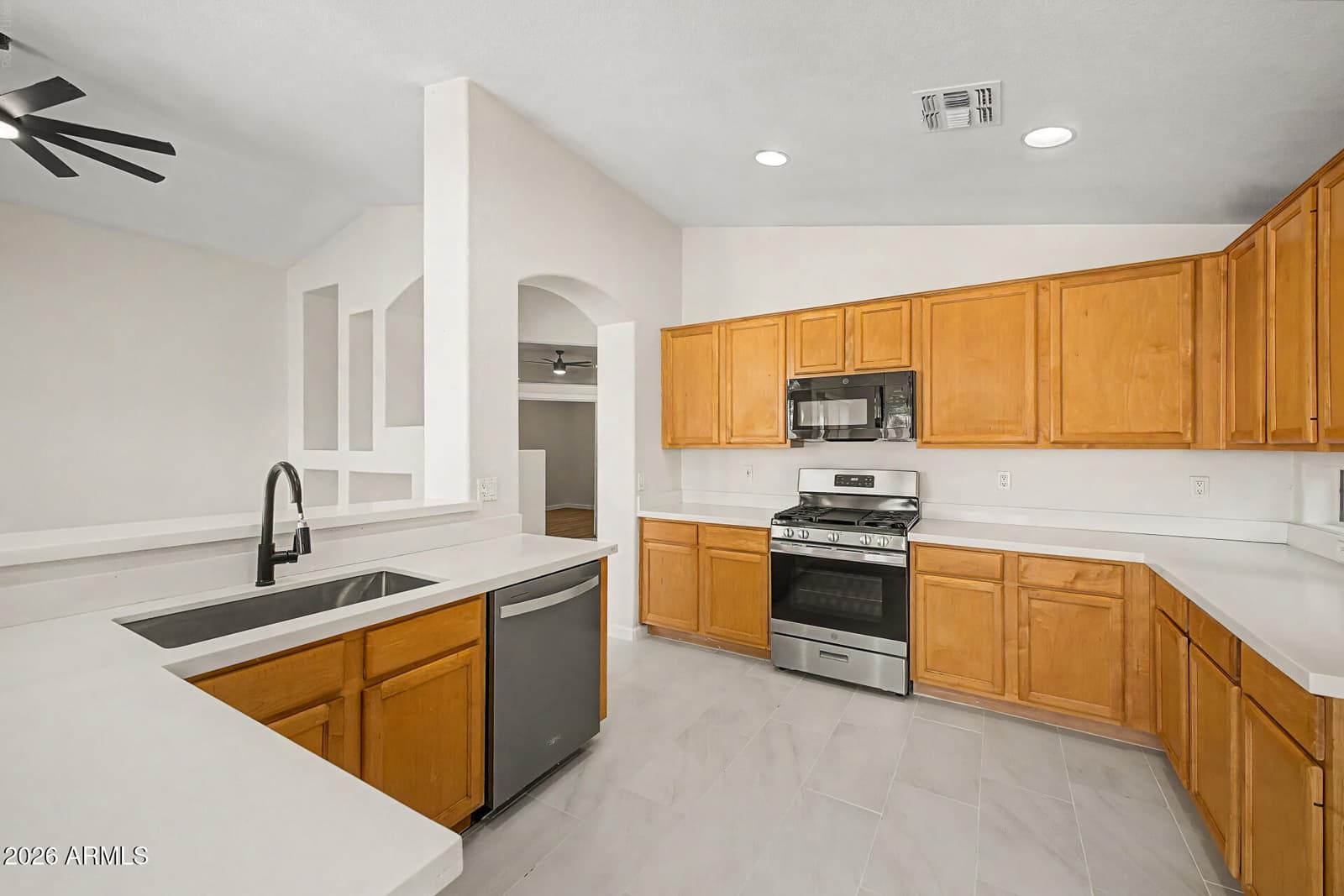 2250 E Augusta Avenue, Chandler, AZ 85249 — photo 18 of 38