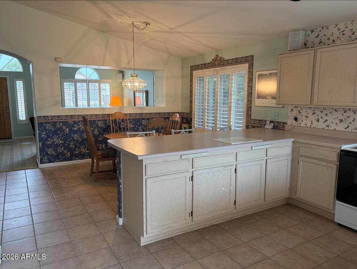 739 W Douglas Avenue, Gilbert, AZ 85233 — photo 5 of 43