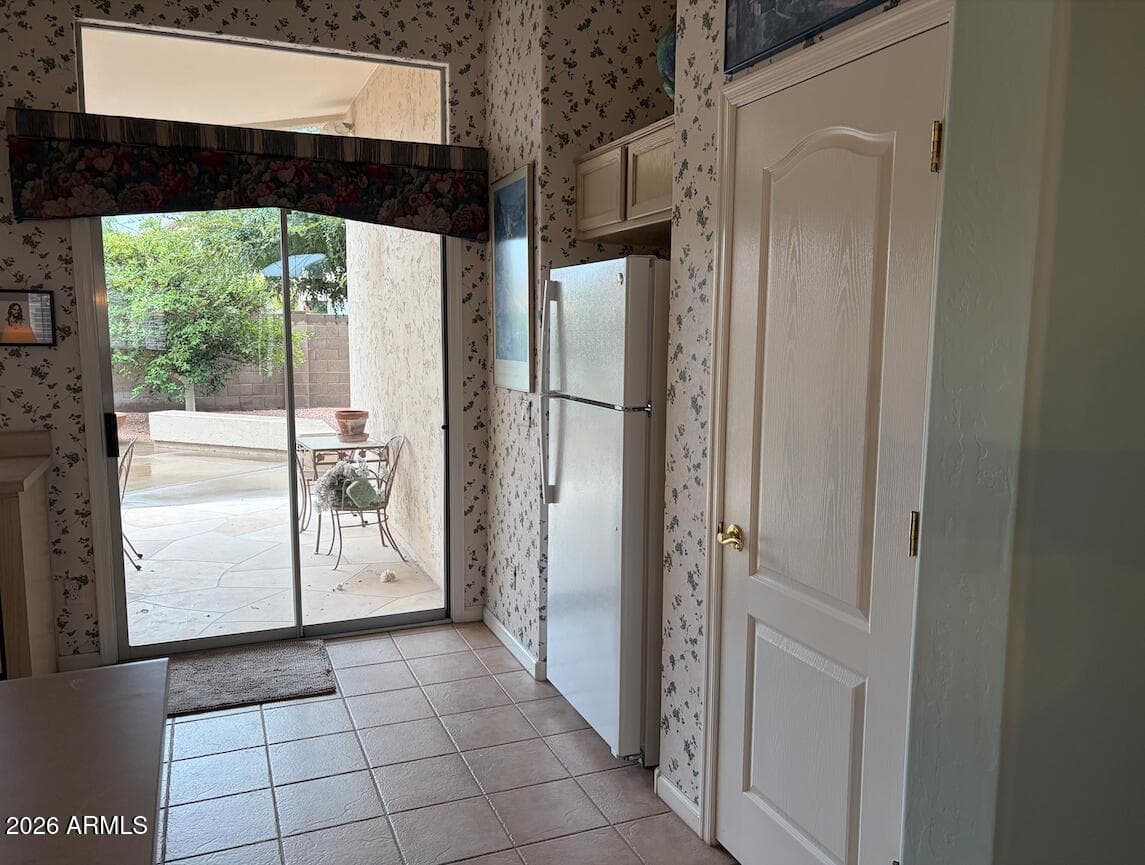 739 W Douglas Avenue, Gilbert, AZ 85233 — photo 7 of 43
