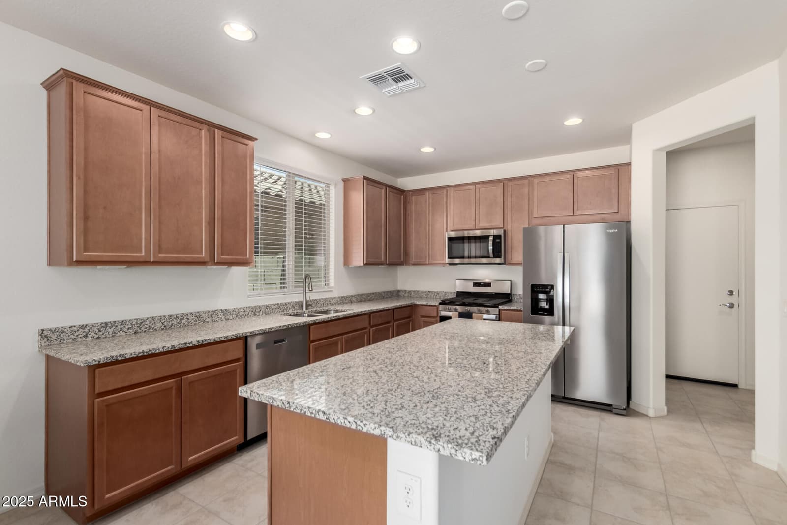 17622 W Missouri Avenue, Litchfield Park, AZ 85340 — photo 3 of 31