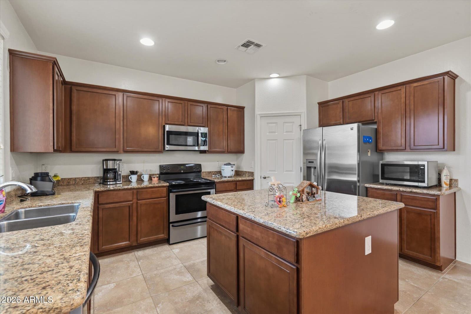 9060 W Myrtle Avenue, Glendale, AZ 85305 — photo 12 of 23