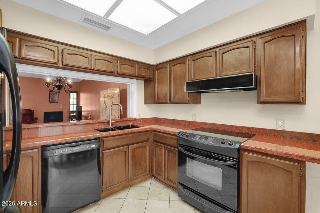 6225 N 30th Way, Phoenix, AZ 85016 — photo 4 of 31