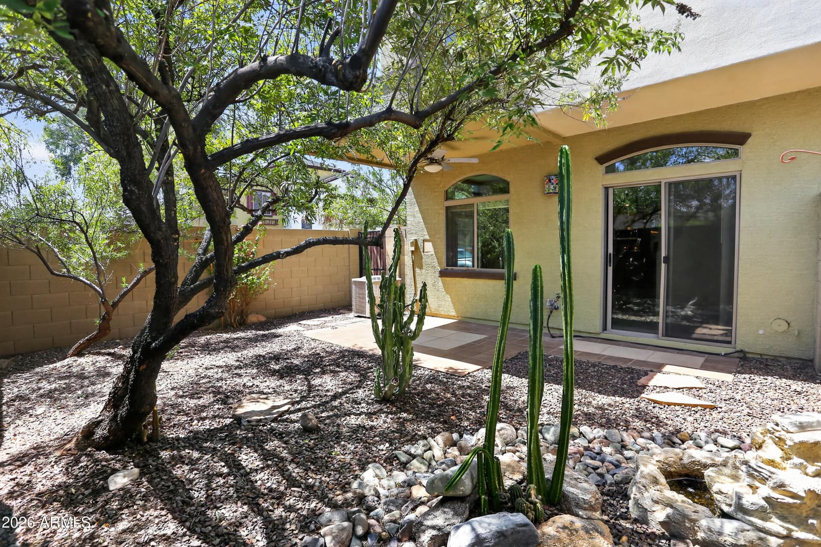 2725 E Mine Creek Road 1025, Phoenix, AZ 85024 — photo 1 of 40