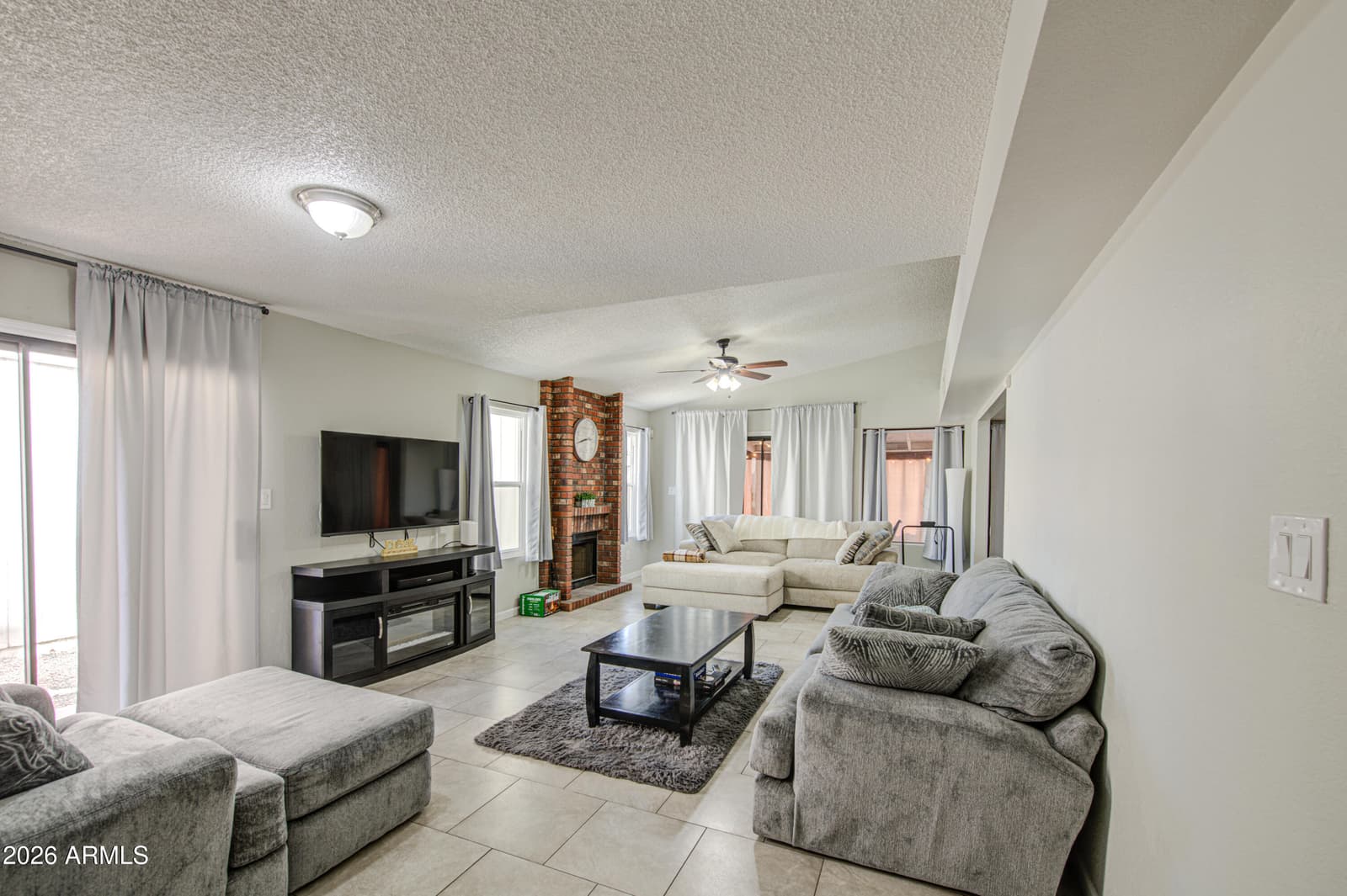 10025 W Sells Drive, Phoenix, AZ 85037 — photo 7 of 25