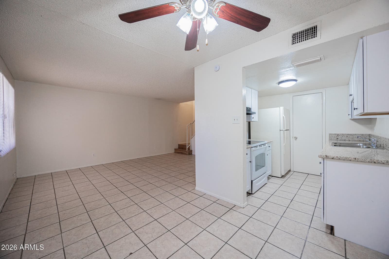 5040 N 40th Avenue, Phoenix, AZ 85019 — photo 7 of 16