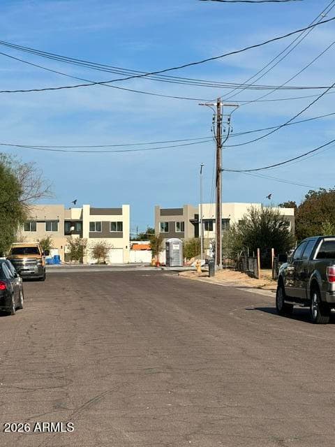 822 E Alta Vista Road, Phoenix, AZ 85042 — photo 5 of 6