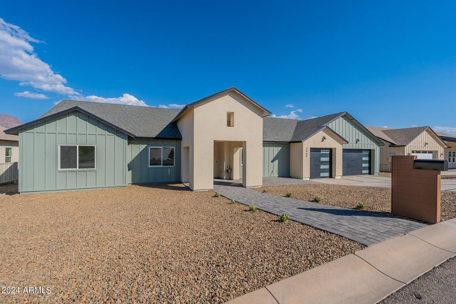 3909 S Veronica Lane, Gold Canyon, AZ 85118 — photo 4 of 58