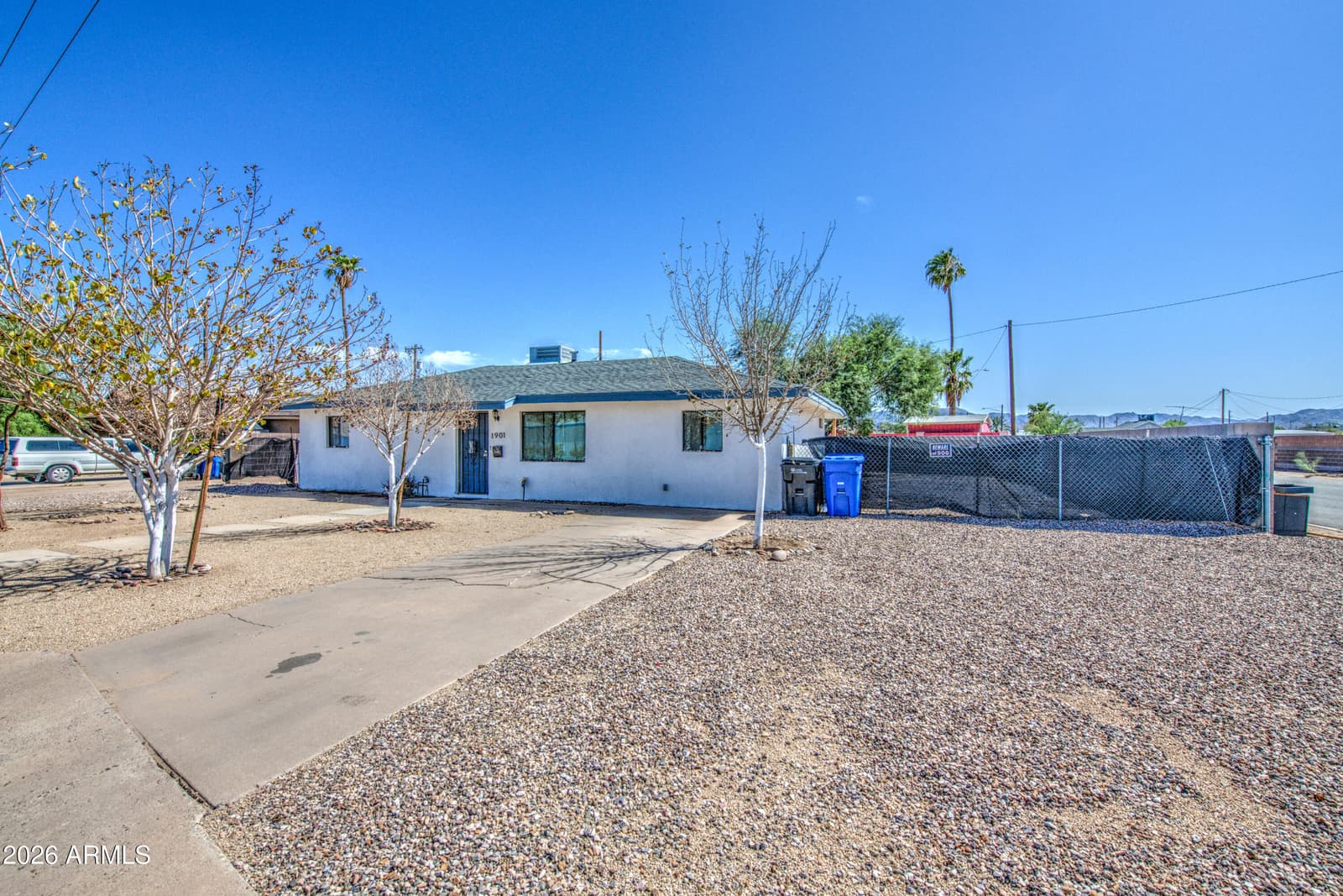 1901 E Encinas Lane, Phoenix, AZ 85040 — photo 4 of 26