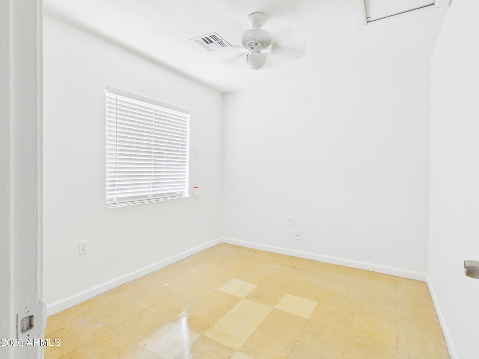 1201 E Griswold Road, Phoenix, AZ 85020 — photo 27 of 35