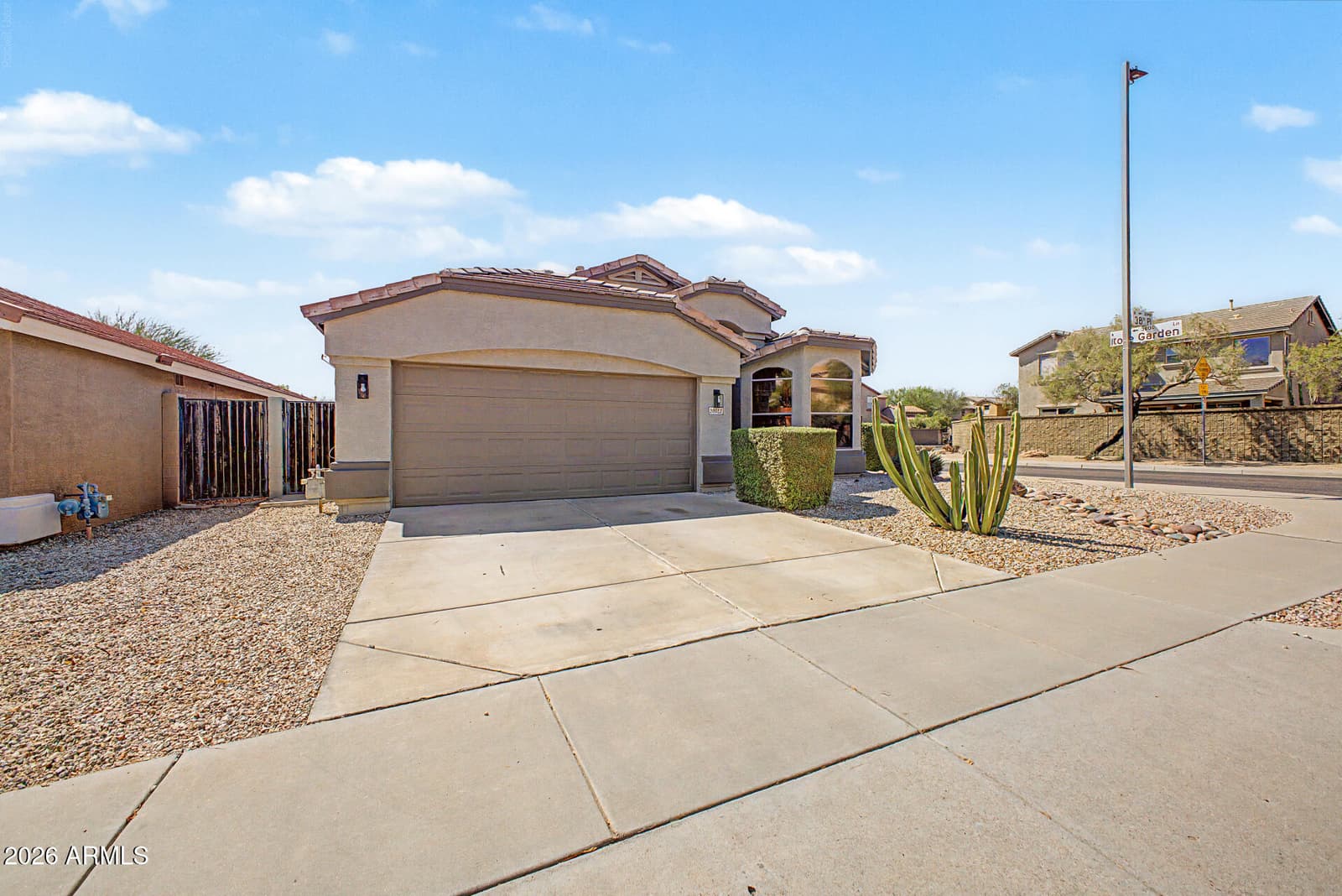 20922 N 38th Place, Phoenix, AZ 85050 — photo 3 of 30