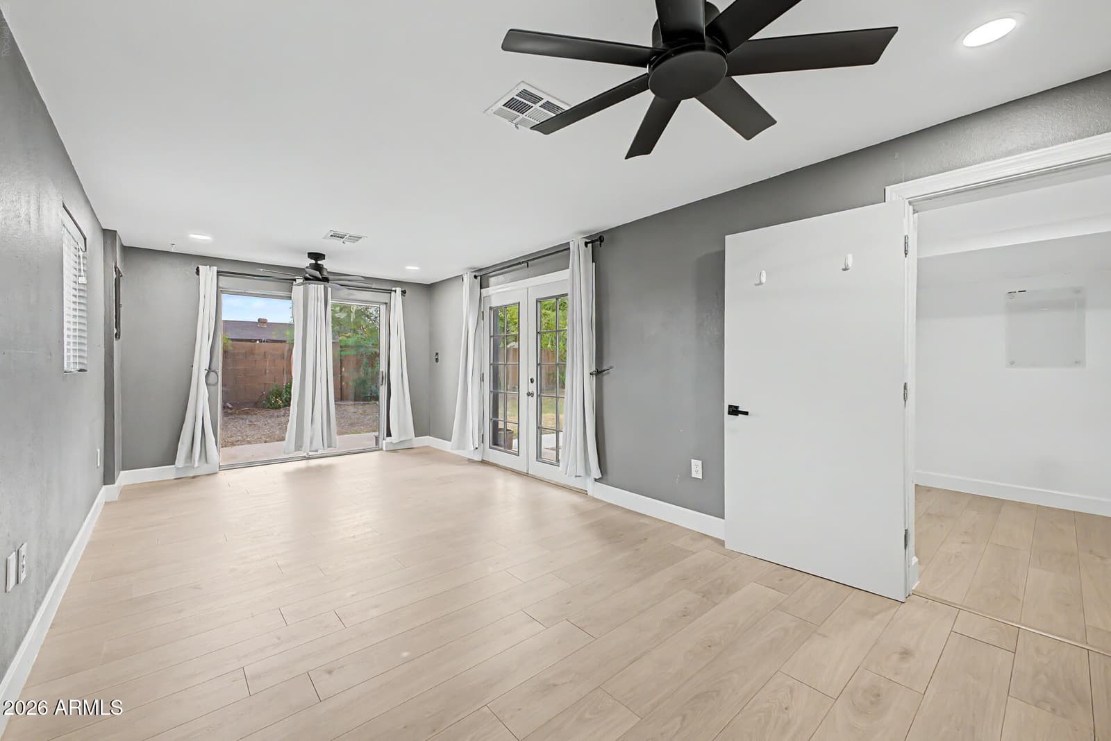 8744 N 6th Drive, Phoenix, AZ 85021 — photo 25 of 41