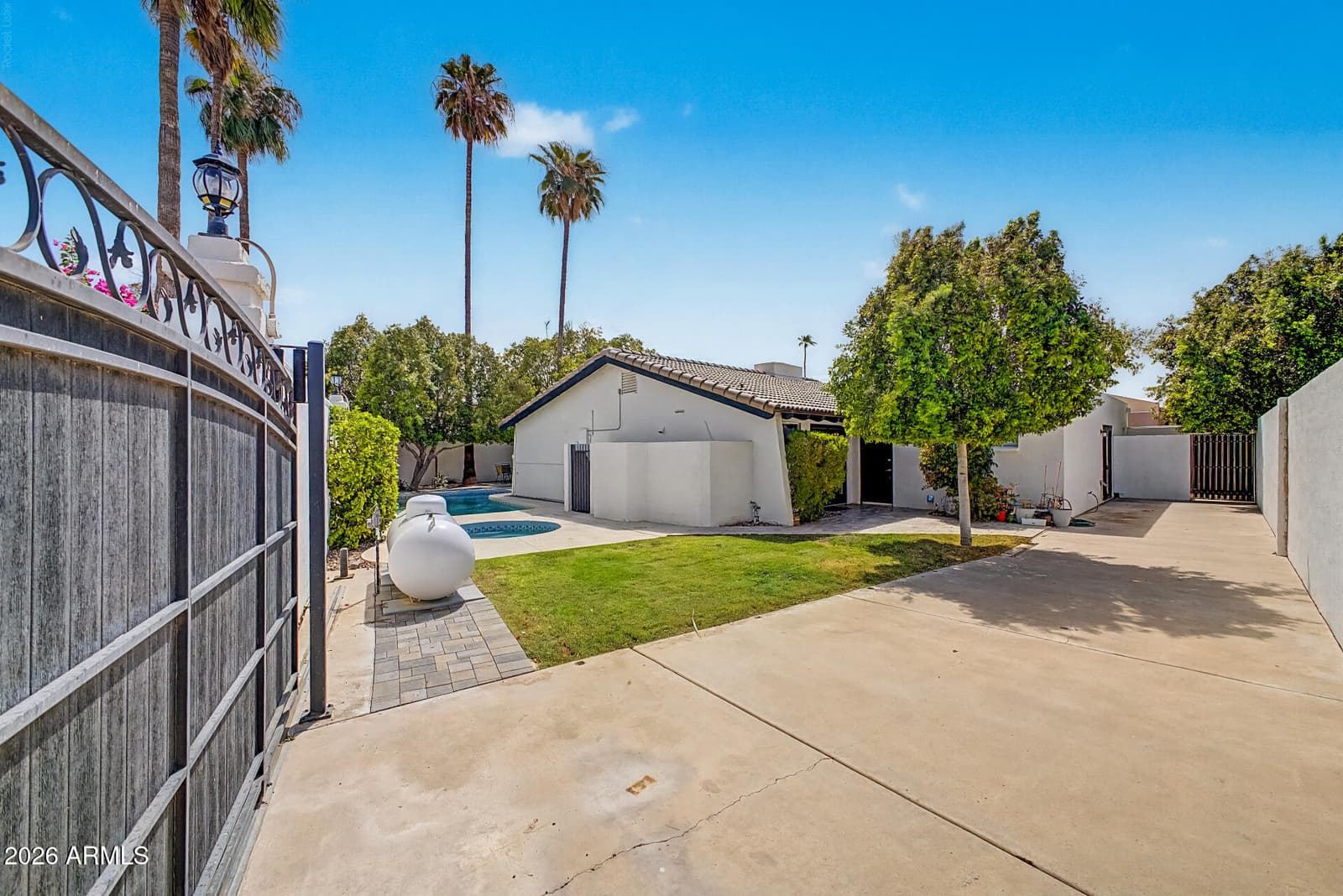 2068 E Cairo Drive, Tempe, AZ 85282 — photo 40 of 50