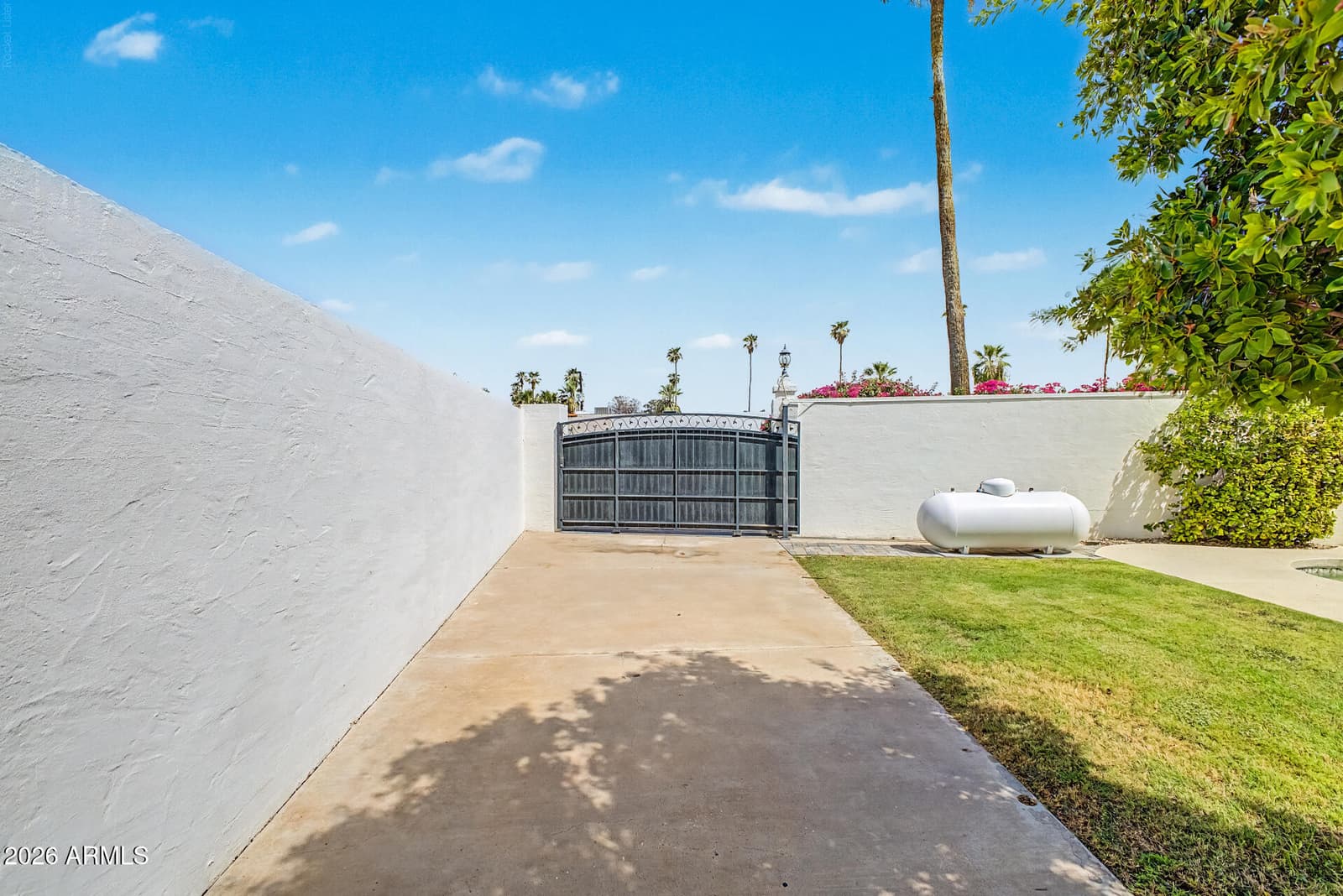 2068 E Cairo Drive, Tempe, AZ 85282 — photo 41 of 50