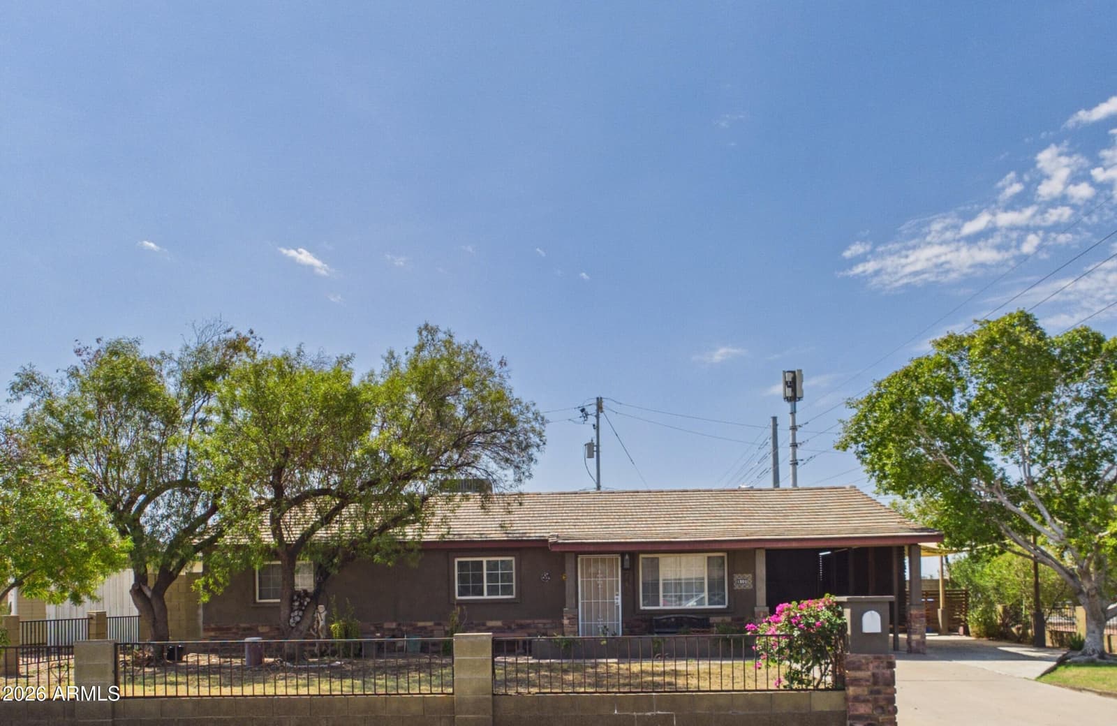1201 E Griswold Road, Phoenix, AZ 85020 — photo 1 of 35