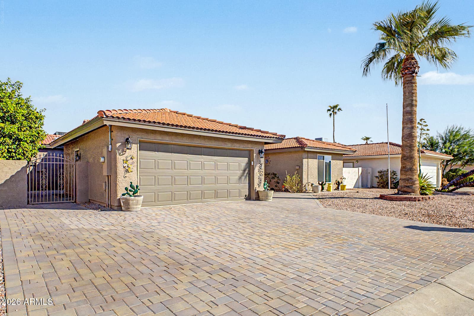 25861 S New Town Drive, Sun Lakes, AZ 85248 — photo 2 of 39