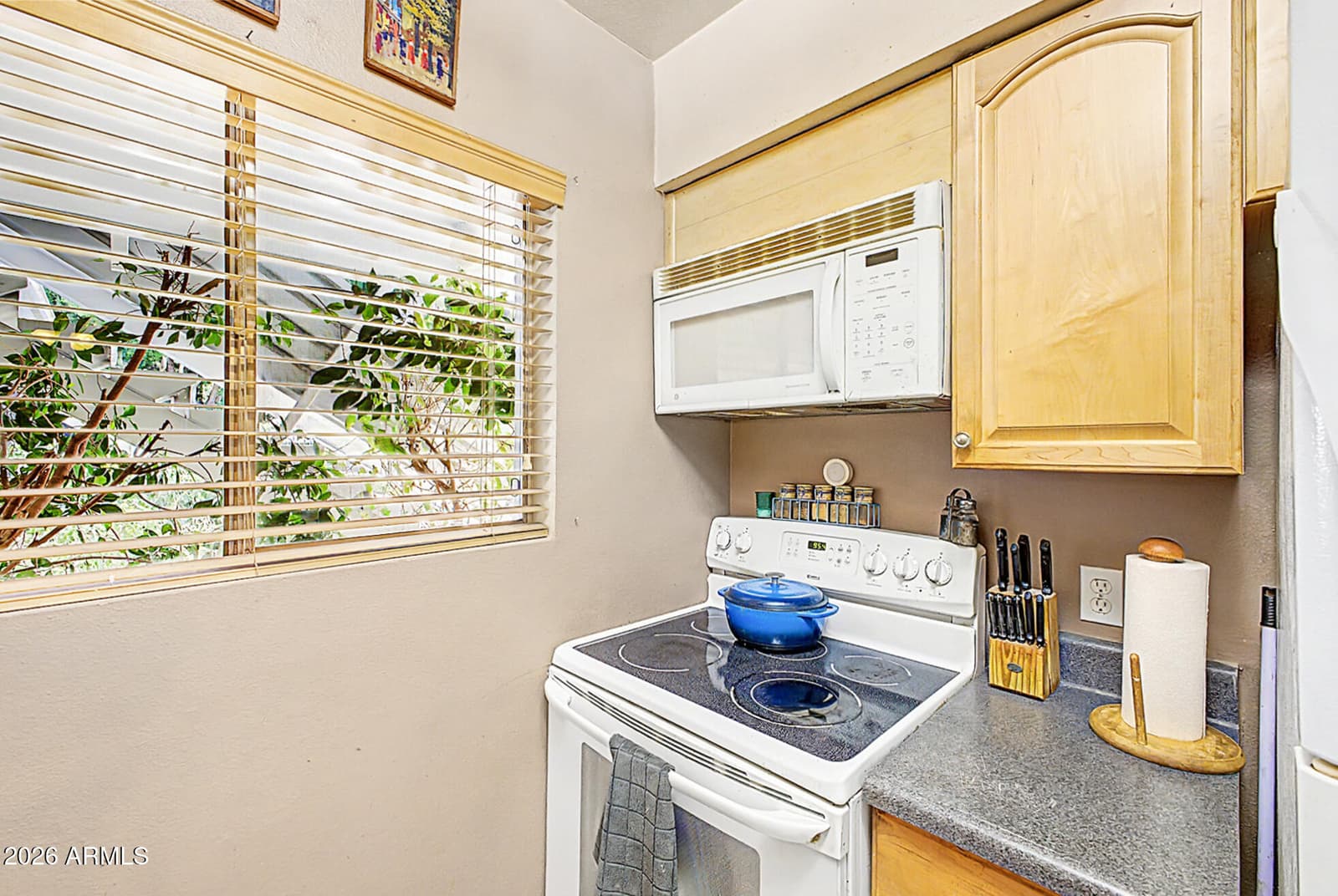 749 E Montebello Avenue 125, Phoenix, AZ 85014 — photo 6 of 13
