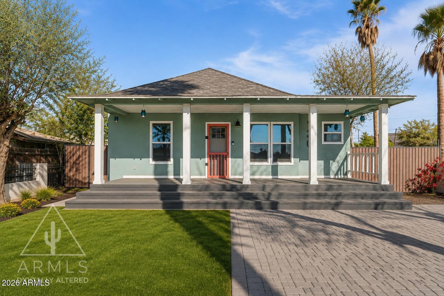 930 E Taylor Street, Phoenix, AZ 85006 — photo 1 of 16